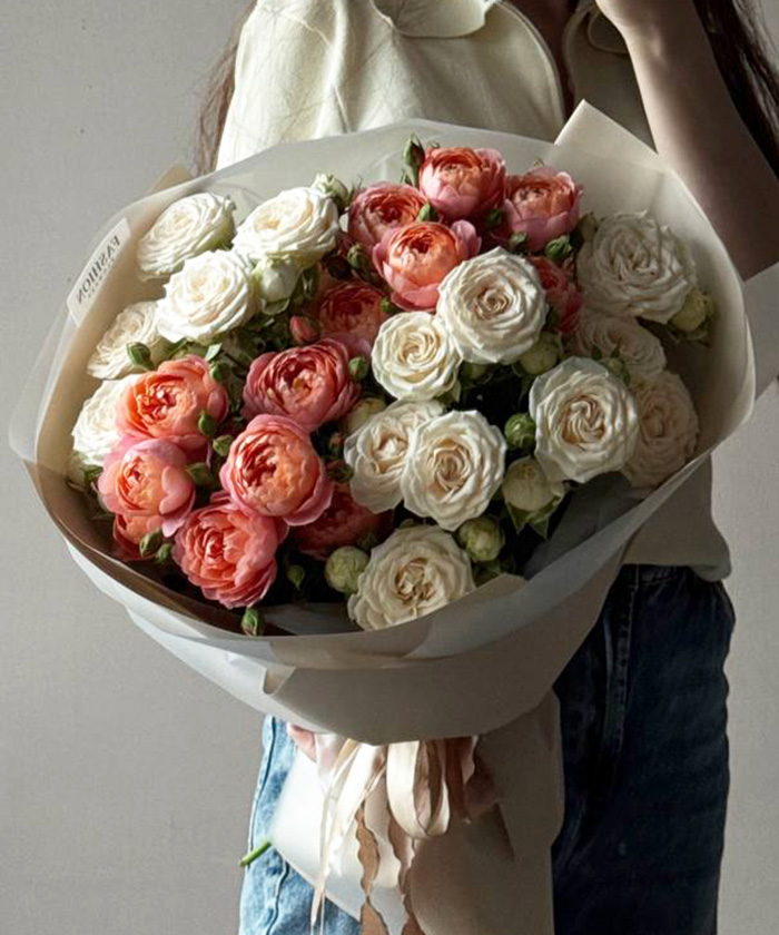5 пионовидных кустовых роз Джульетта и Софи №7886