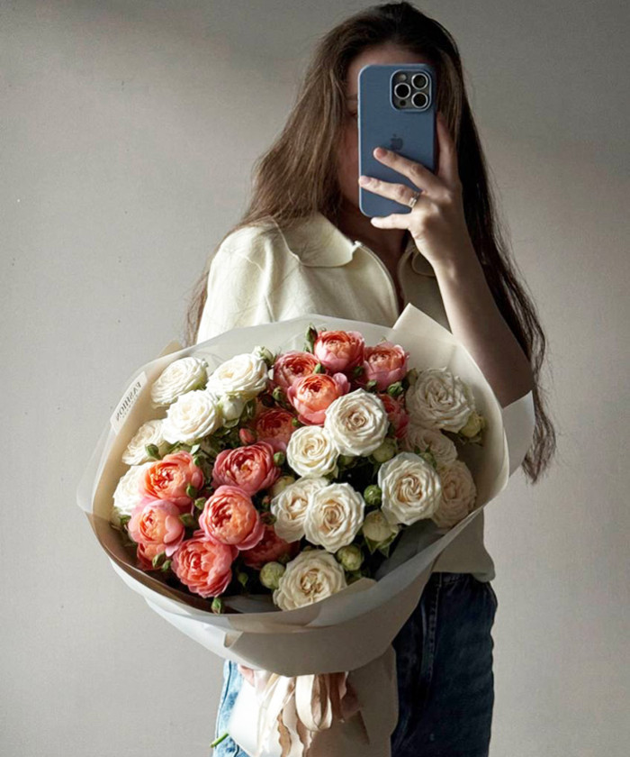 5 пионовидных кустовых роз Джульетта и Софи №7886