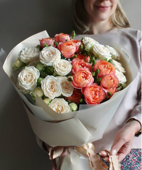 5 пионовидных кустовых роз Джульетта и Софи №7886