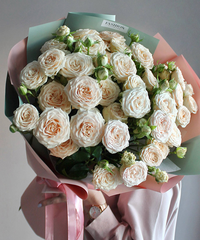 9 кремовых кустовых роз Софи в букете №8769