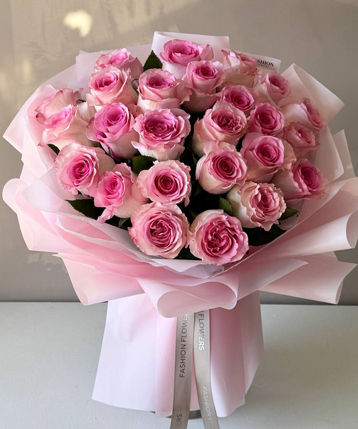 25 розовых роз Мандала в букете 