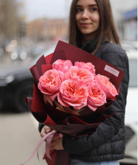 7 пионовидных роз Мандарин гарден №9347