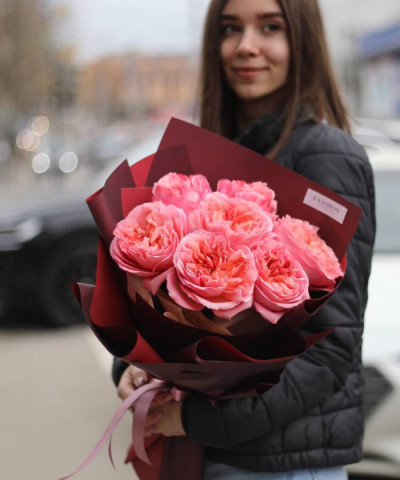 7 пионовидных роз Мандарин гарден №9347