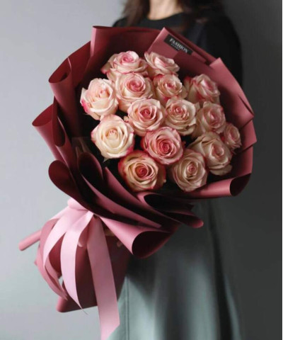 15 розовых роз Палома №5632