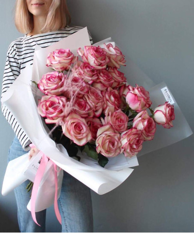 21 розовая роза Палома №6571