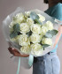 15 белых роз Мондиаль с эвкалиптом №3573