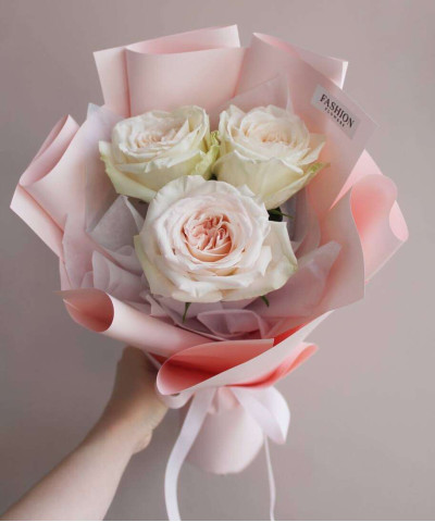 3 белые пионовидные розы Вайт Охара №7265