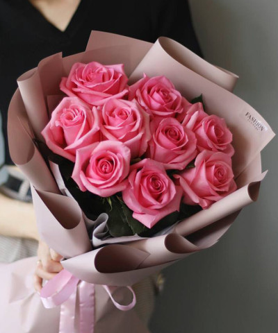 9 розовых роз Опала №8690