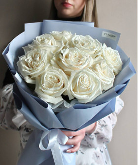 9 белых роз Плая Бланка №2787