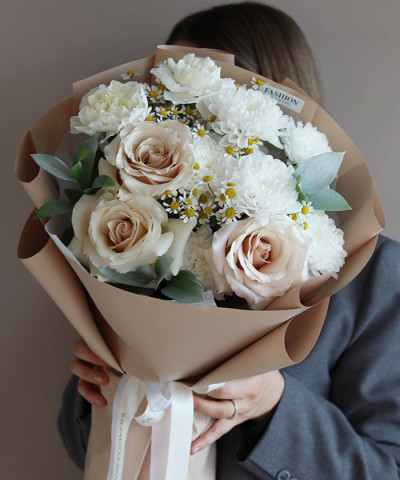 "Кремовый сон" букет с кремовыми розами Квиксенд №3565