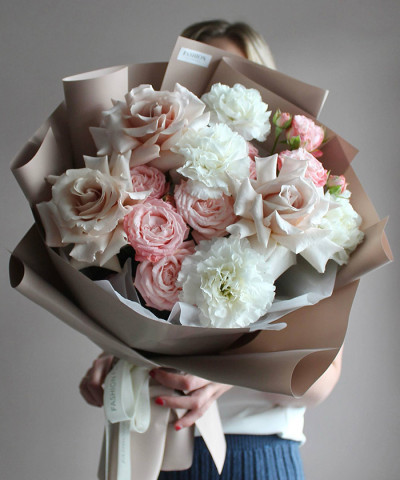 "Песочные дюны" букет с кремовыми розами Квиксенд №6325