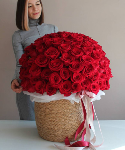 151 красная роза Эксплорер в корзине "Империя любви" №7687