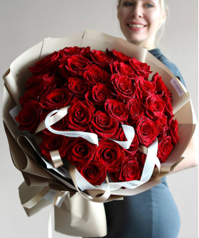 37 красных роз Эксплорер №7457