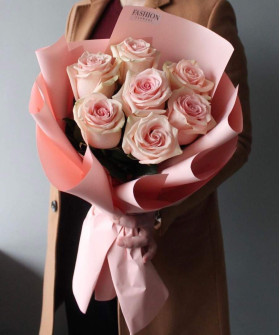 7 розовых роз Салма №7421
