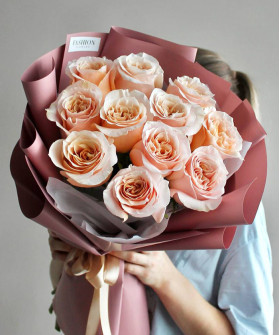 11 персиковых роз Шиммер №3130