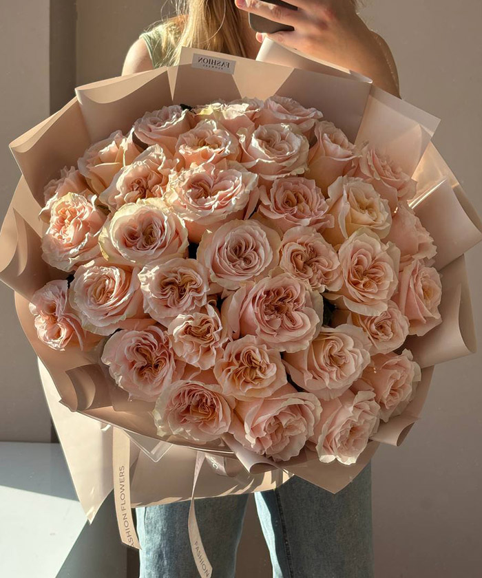 35 персиковых роз Шиммер №2985