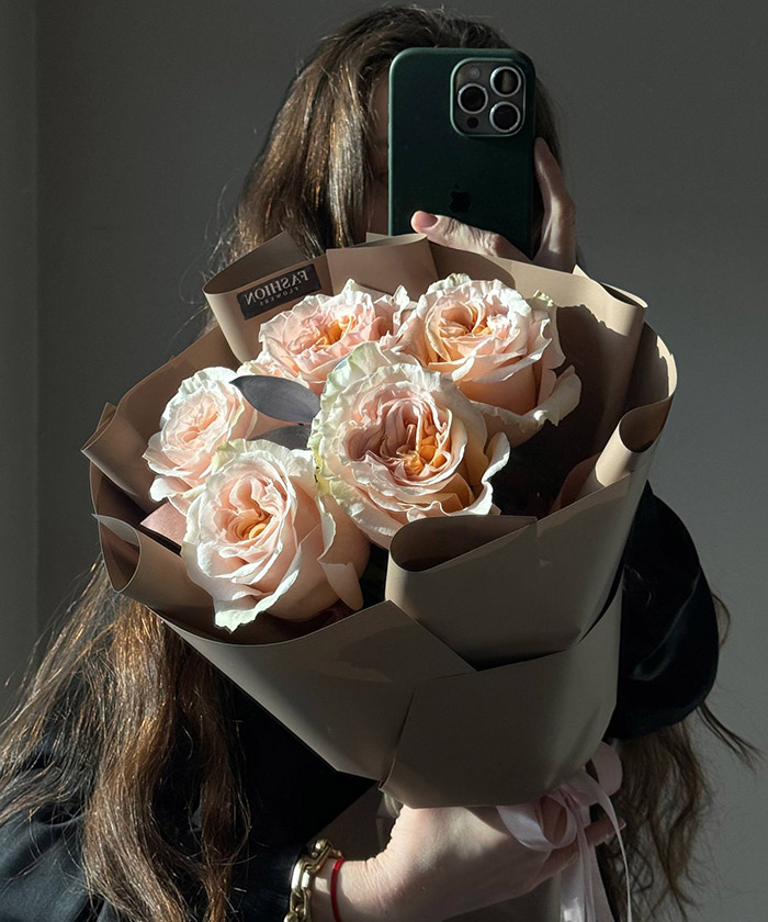 5 персиковых роз Шиммер №2256