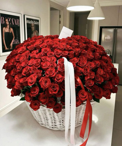 301 красная роза Экстра в корзине "Мулен Руж" №5659