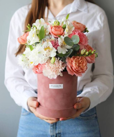 "Абрикосовый" бокс с цветами №7435