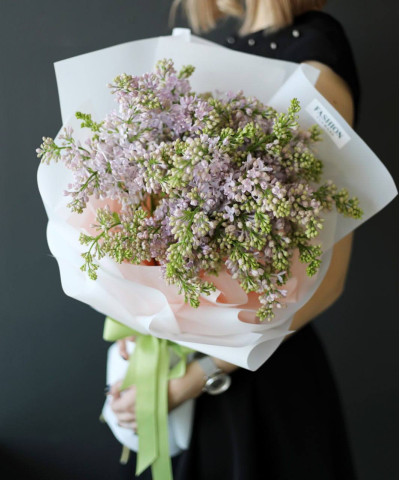 7 веток фиолетовой сирени Рум Вон Хорстенштейн №3050