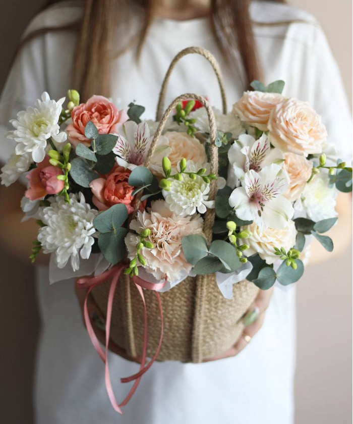 Сумочка цветочная с сезонным составом №4694