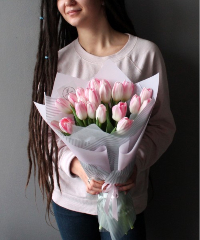 21 розовый тюльпан №2729