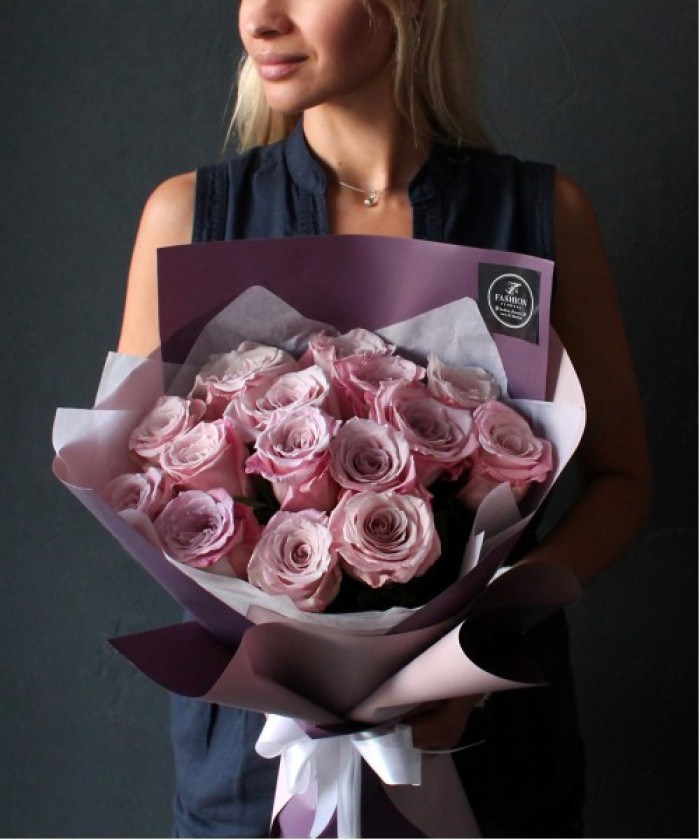 15 розовых роз Файт №3154