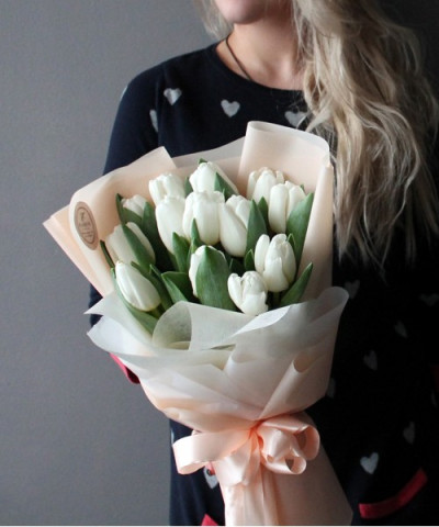 "Шэррон" 13 белоснежных тюльпанов №2862