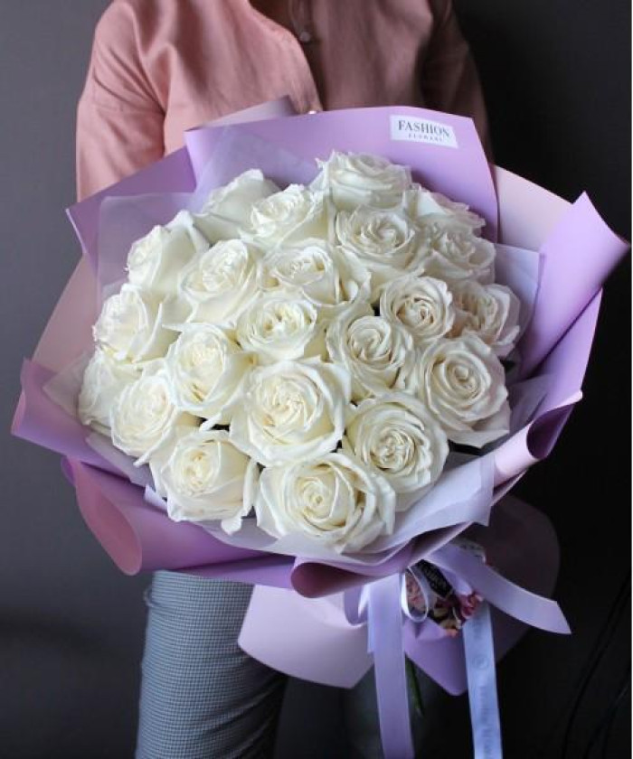 21 белоснежная роза Плая Бланка №3095