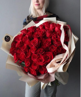 51 красная роза Эксплорер №3136