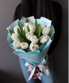 "Весенняя капель" букет из 15 белых тюльпанов №3140