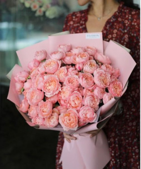 15 розовых кустовых роз Джульетта №3158