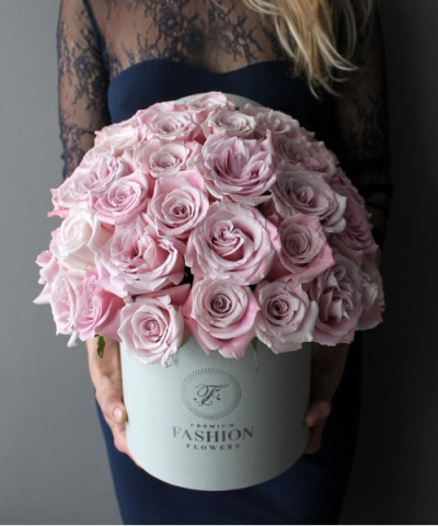 Моно из роз Файт в коробке №2924