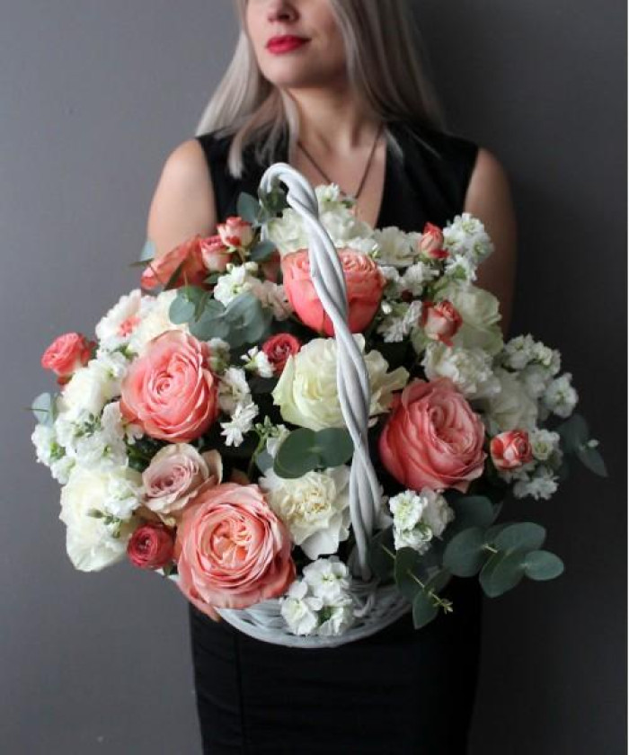 Корзина с цветами 