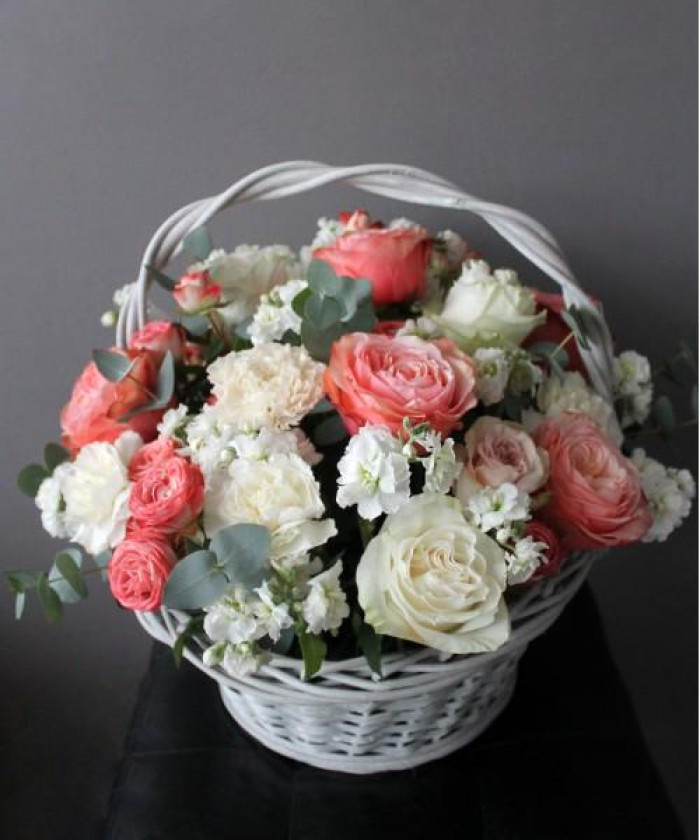 Корзина с цветами 