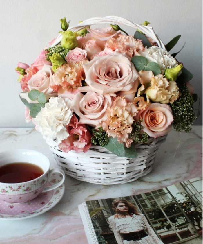 Корзина с цветами 