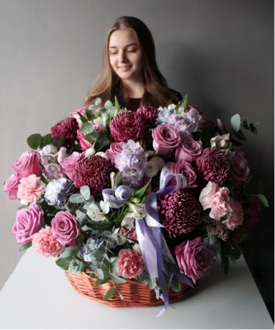Корзина с цветами "Эмили" №50214