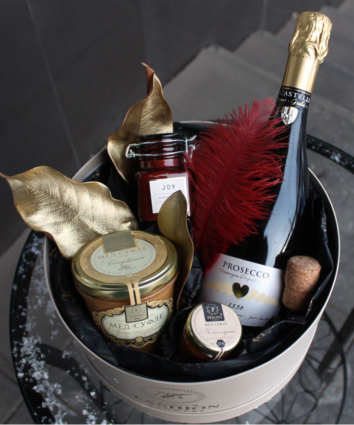 Подарочный набор с шампанским №3271