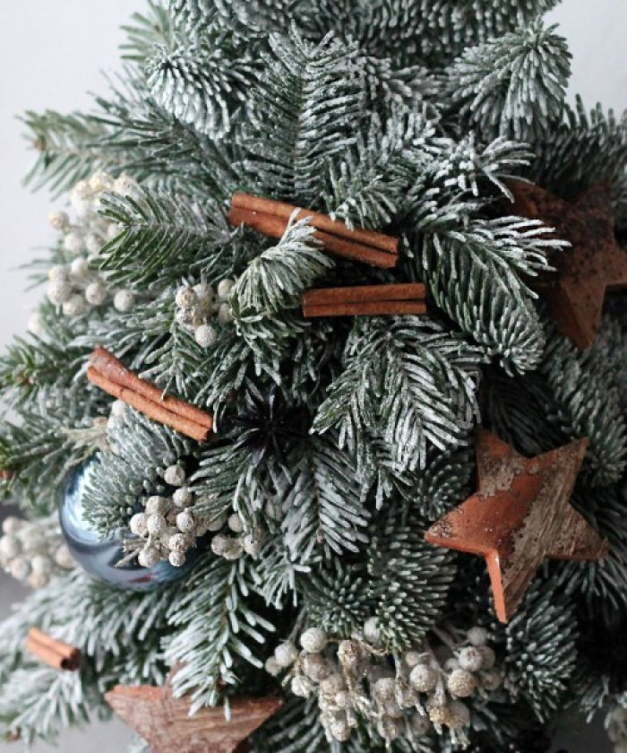 Заснеженная ель «Black Diamond» H40 см