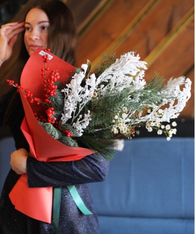 Зимний букет "Сияние звезд" №3182