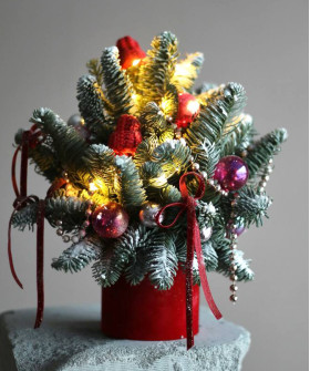 "Волшебный вечер" светящаяся, хвойная композиция№0346