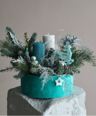 "Бирюза" хвойная композиция со свечами №0350