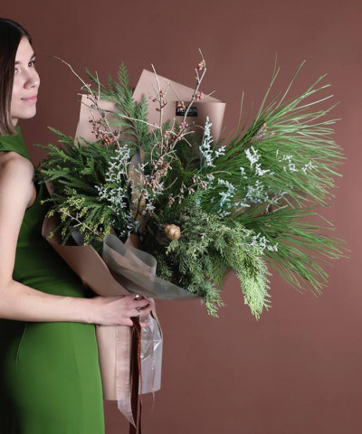 "Шик" хвойный зимний букет №2324