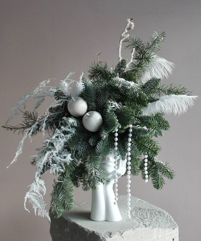 «Winter Form» интерьерная композиция из нобилиса в вазе-силуэт №8629