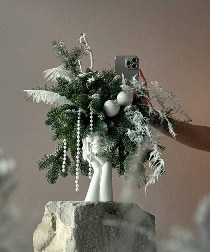 «Winter Form» интерьерная композиция из нобилиса в вазе-силуэт №8629