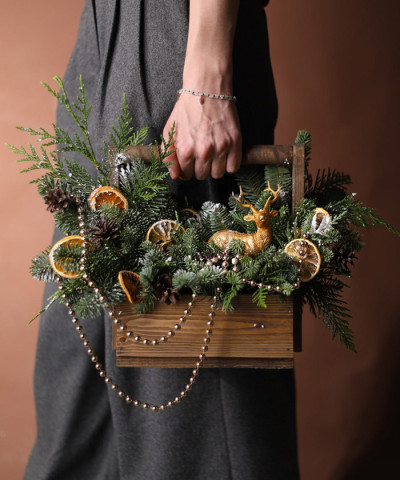 «Тёплый декабрь» новогодняя композиция с норвежской хвоёй №2116