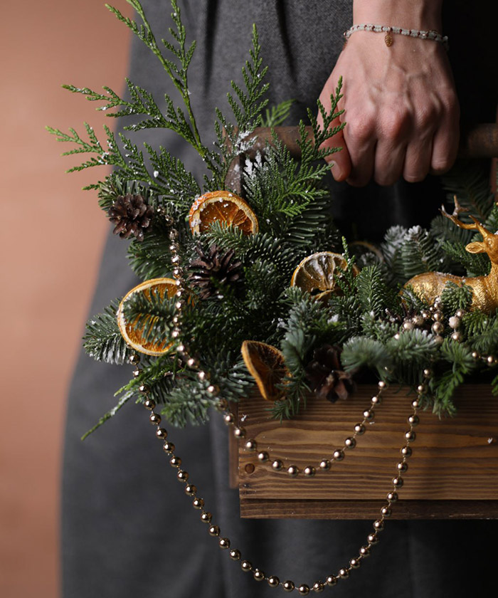 «Тёплый декабрь» новогодняя композиция с норвежской хвоёй №2116