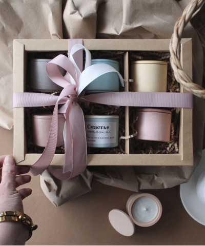 "Счастье" Набор из 6-ти свечей с открыткой