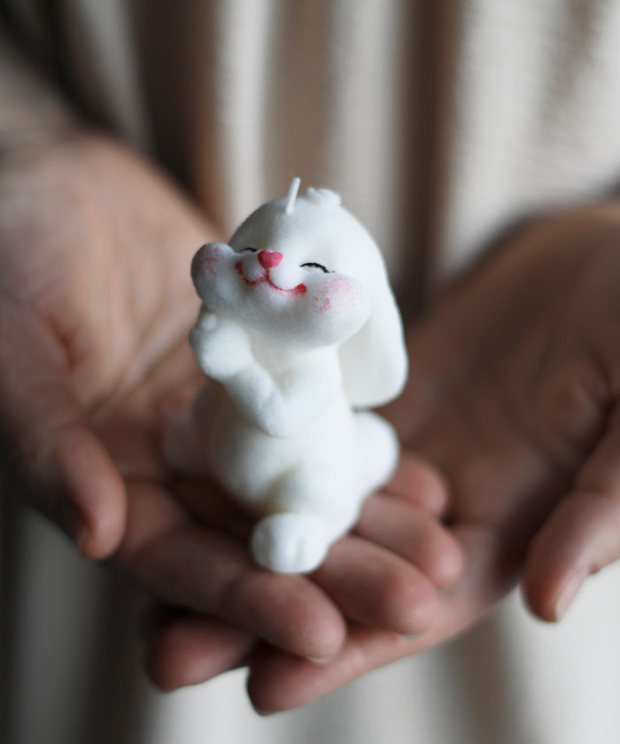 Зайчик милый, свеча h7.5см