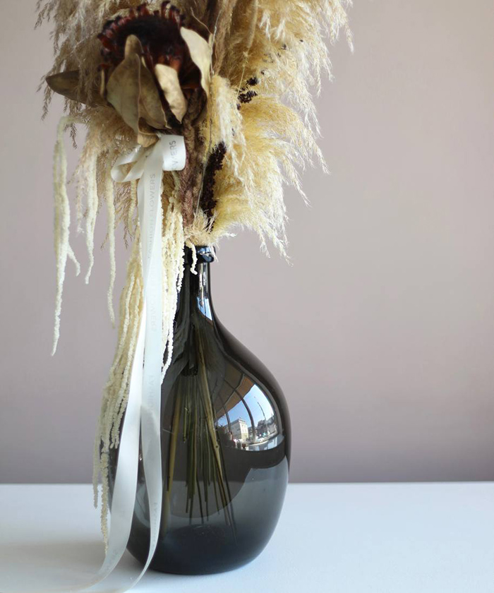 Сухоцветы и интерьерная ваза бутыль №3097